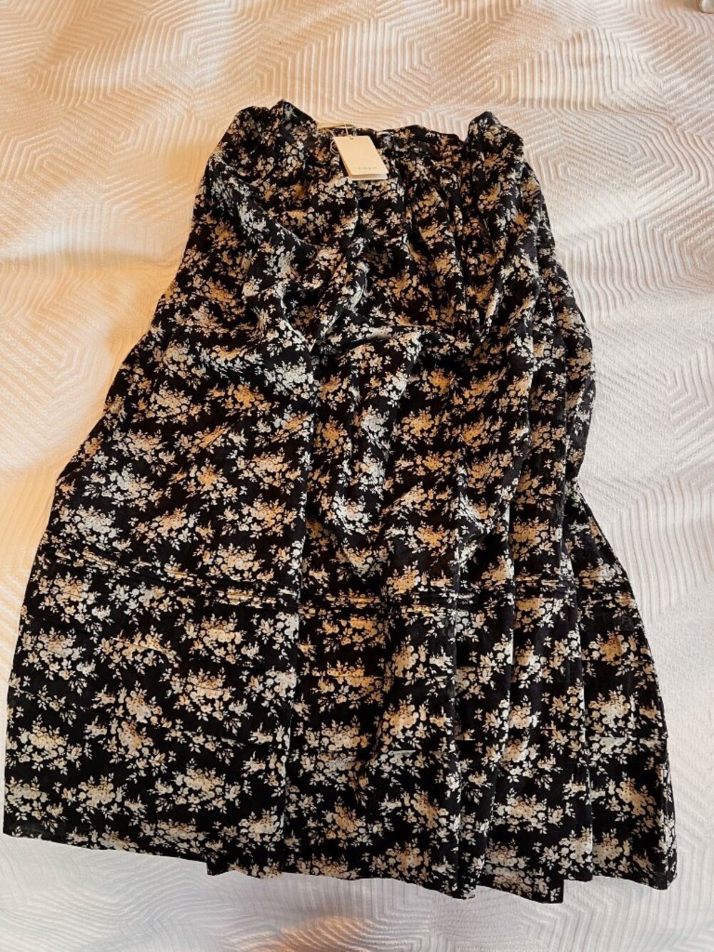 Dôen MARCIE SKIRT IN NOIR ROSIER FLORAL. Small. - Picture 4 of 5